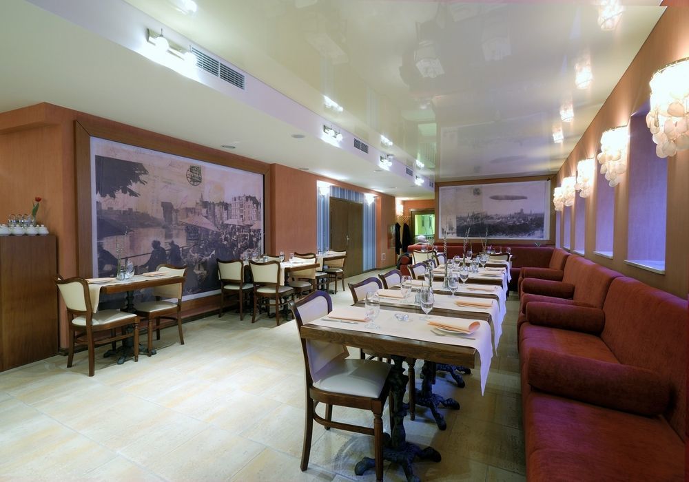 Hotel Wolne Miasto Old Town กดัญสก์ ภายนอก รูปภาพ